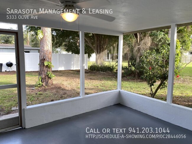 Building Photo - 1 Bedroom 1 Bath ½ Duplex near Siesta Key!