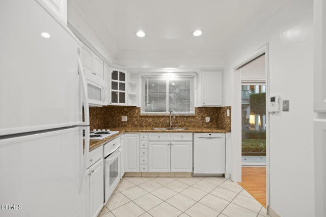 Building Photo - 1233 N Columbus Ave