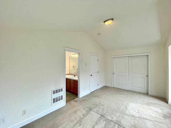 Building Photo - 1413 NW 61st St