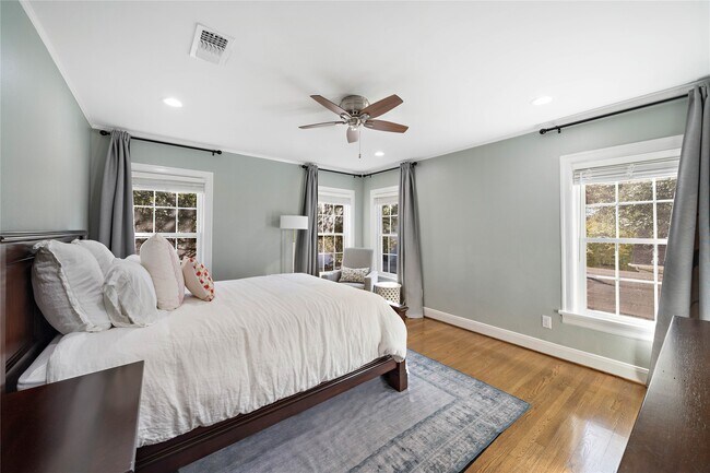 Building Photo - 2003 Dryden Rd