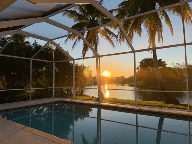 Building Photo - 11305 Longshore Way E