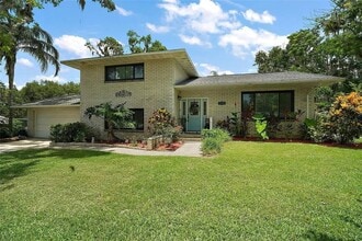 Building Photo - BEAUTIFUL 4BED 2BATH HOME WITH DETACHED OF...