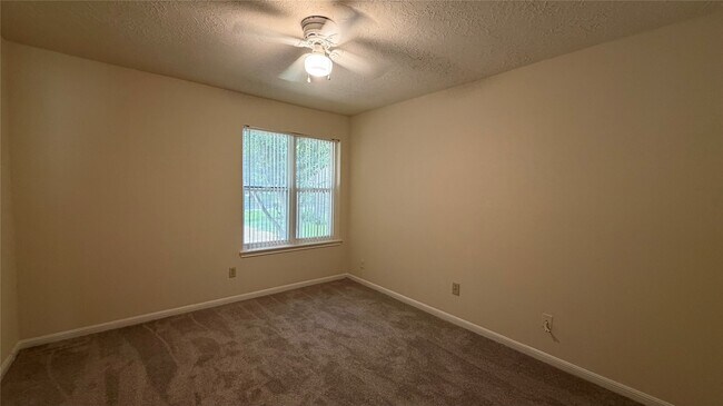 Building Photo - 11614 Inga Ln