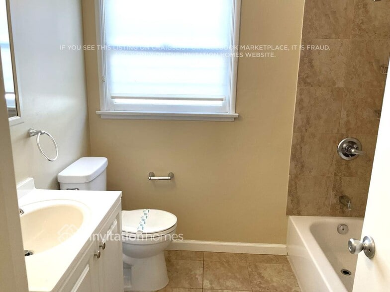 Building Photo - 14230 Enadia Way