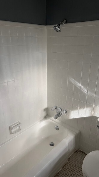 Building Photo - 671 Georgia Ave