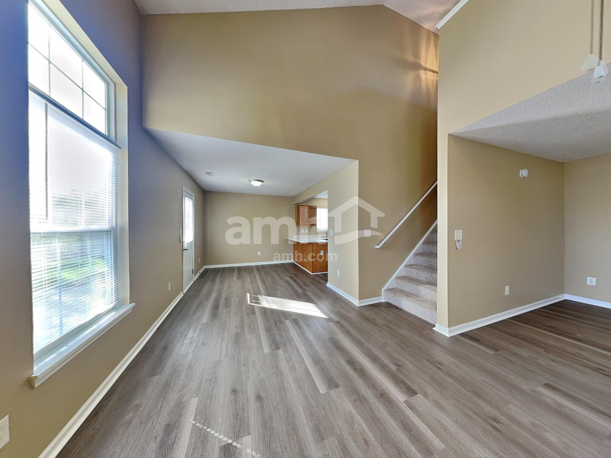 Building Photo - 1721 Blue Lake Dr