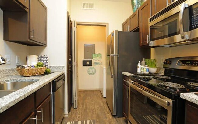 Building Photo - 1 bedroom in Lewisville TX 75057