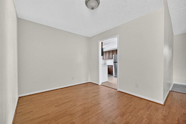 Building Photo - 8623 Riverside Walk Ln