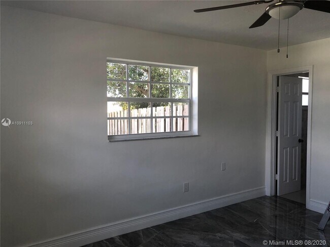 Building Photo - 8500 NW 24th Pl