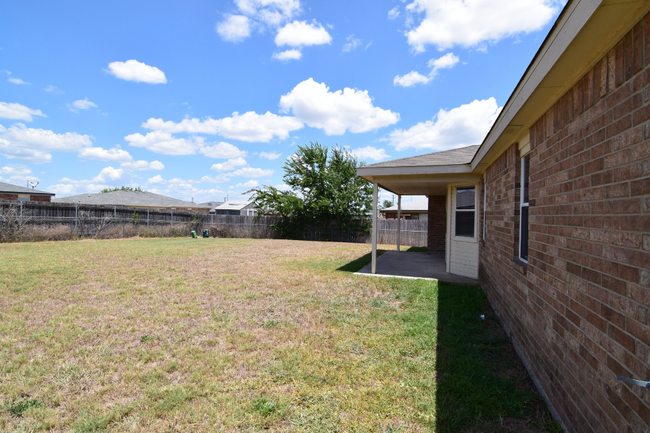 Building Photo - 4105 Sand Dollar Dr