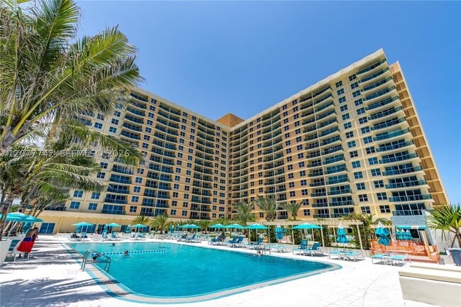 Building Photo - 2501 S Ocean Dr