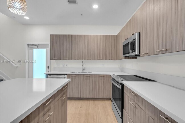 Building Photo - 8363 NW 41st St