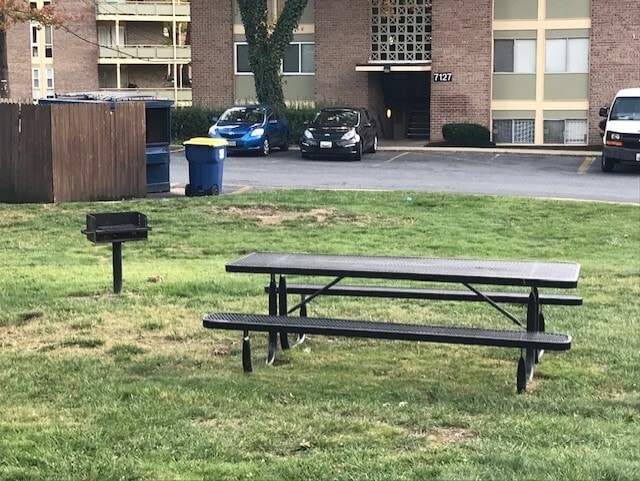 Building Photo - 7208-72C2 Donnell Pl