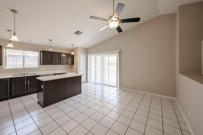 Building Photo - 3215 W Abraham Ln