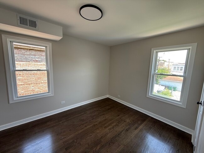 Building Photo - 1637 Elmwood Ave