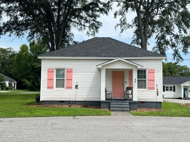 Primary Photo - 48 E Morse St