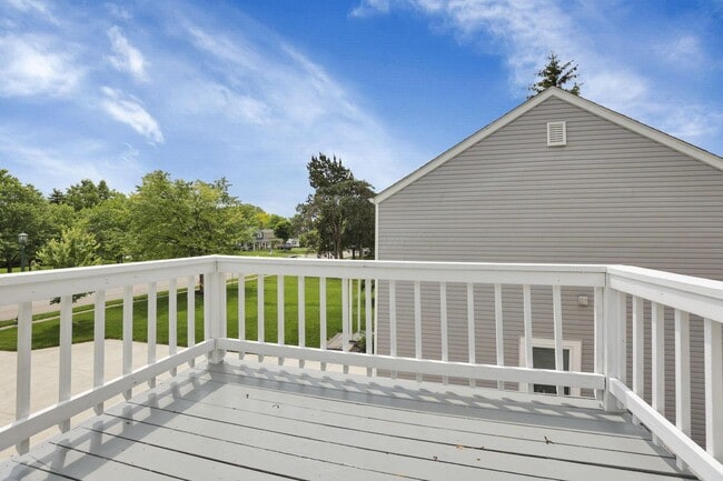 Building Photo - 2615 Northwest Blvd