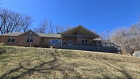 Building Photo - 3 bedroom 2.5 bathroom home for rent in Sylva