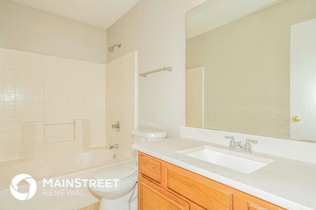 Building Photo - 8001 Marielle Cir