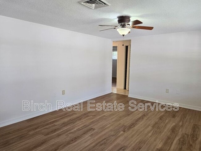 Building Photo - 7602 Cumber Dr
