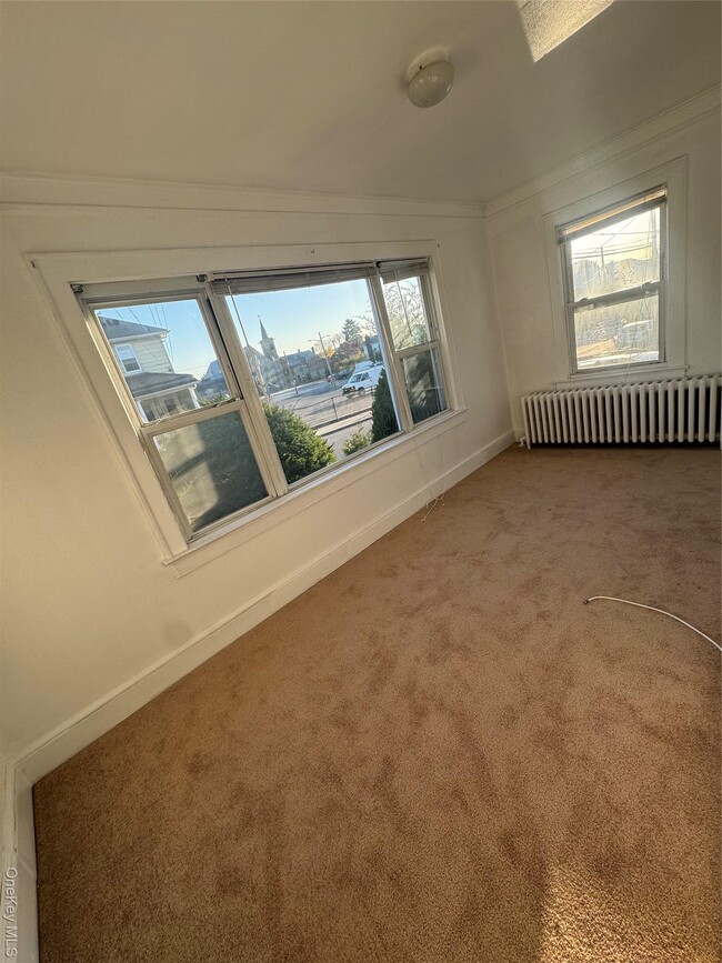 Building Photo - 21 2nd St