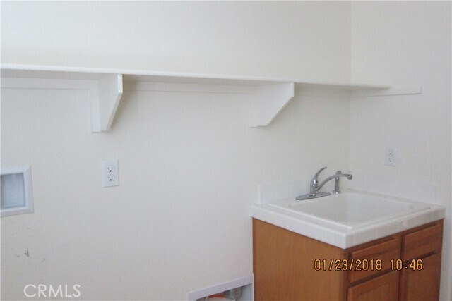 Building Photo - 38209 Divot Dr
