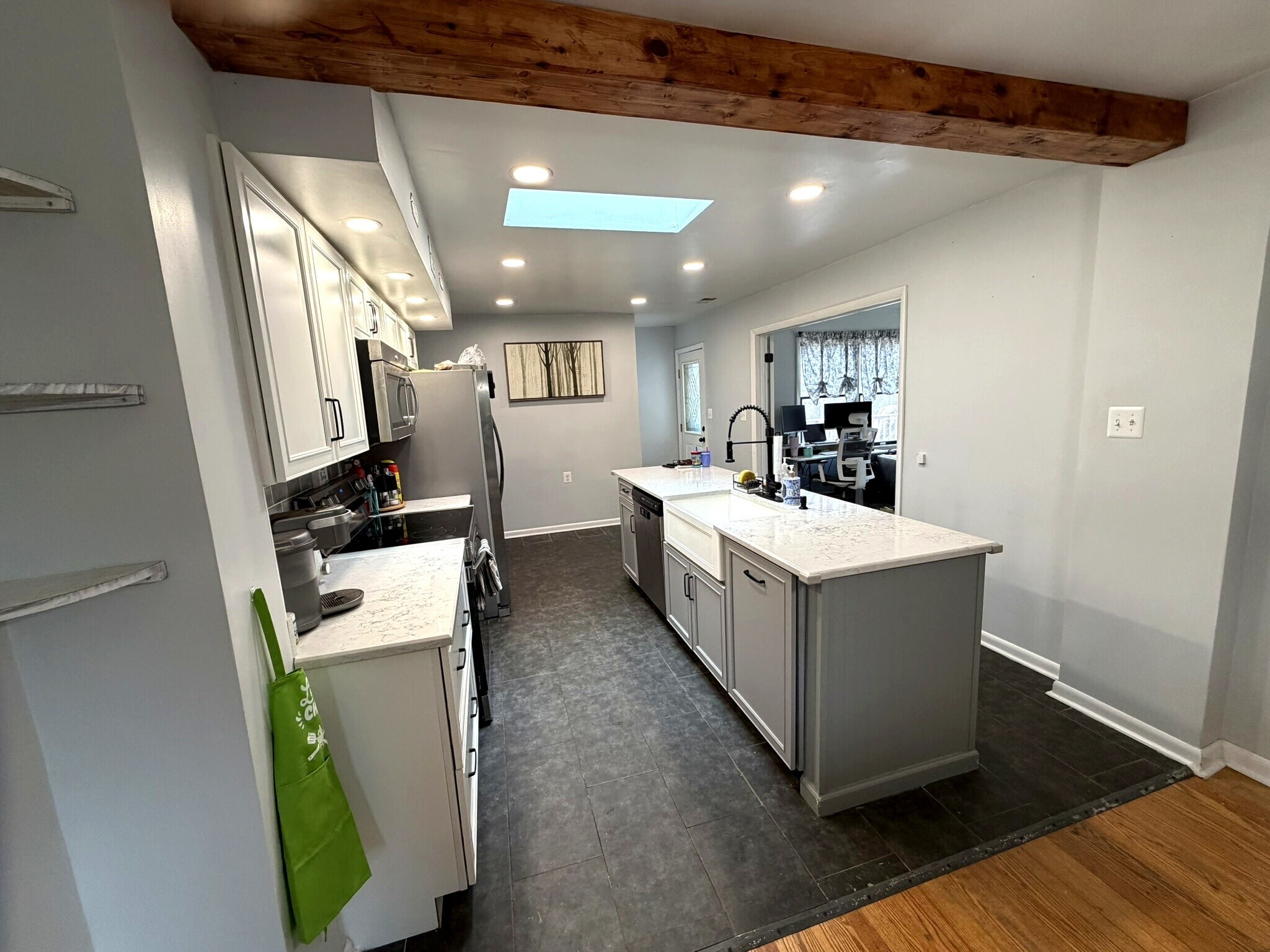 Building Photo - 2119 Oaklyn Dr