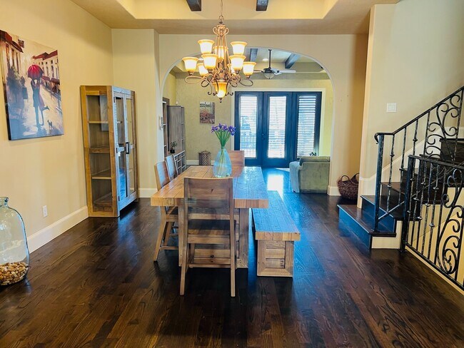 Building Photo - 4310 Floyd St