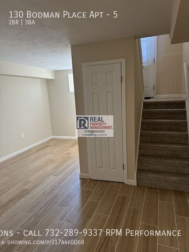 Building Photo - 130 Bodman Pl