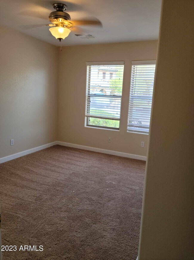Building Photo - 13555 W Watson Ln