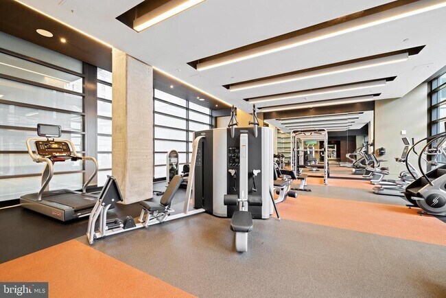 Building Photo - 1213 Walnut St