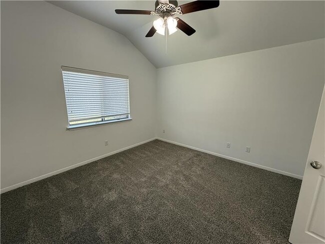 Building Photo - 531 Parkfield Ln