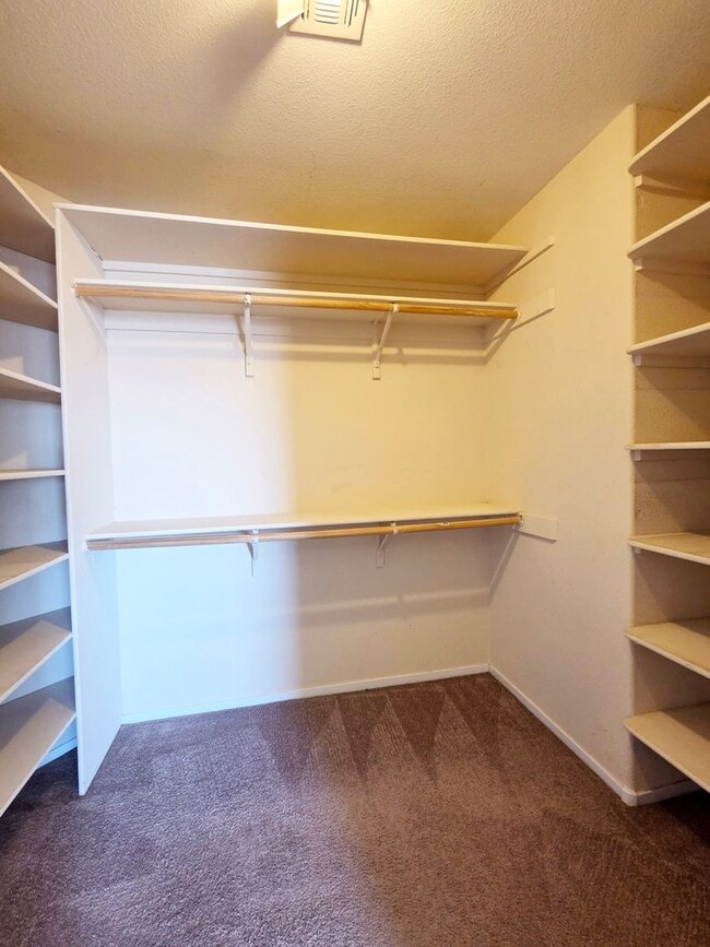 Building Photo - 3 Bed + Loft | 2.5 Bath | 1,946 SF