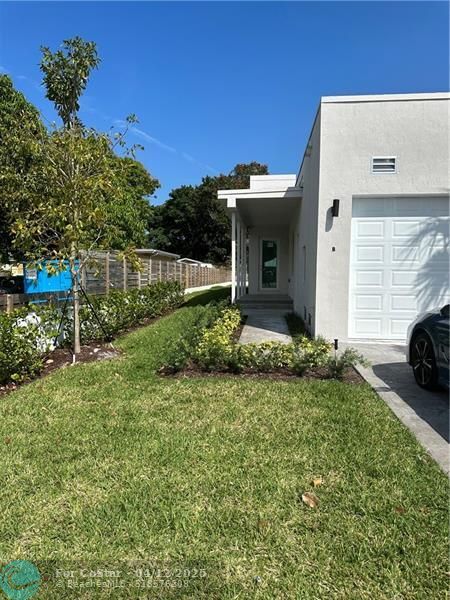 Building Photo - 1305 N 58th Ave