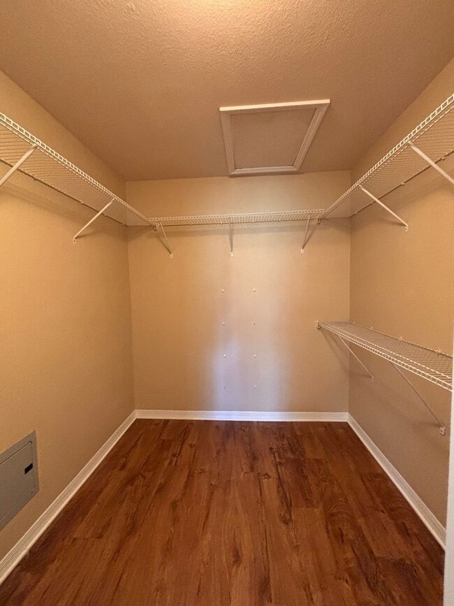 Building Photo - Reserve of Point Meadows Condo!