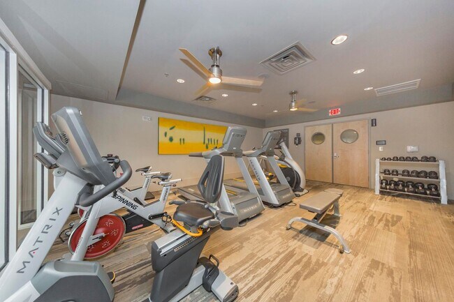 Building Photo - 600 12th Ave S