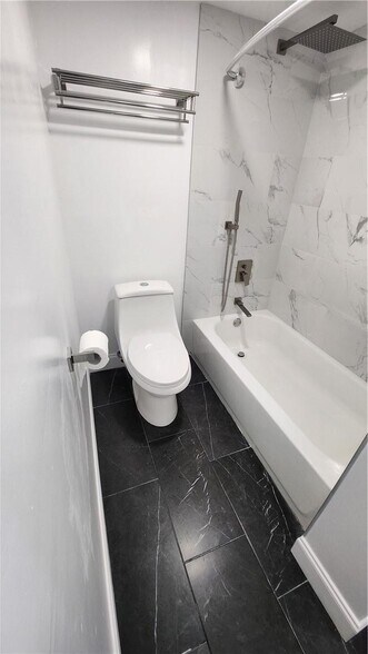 Building Photo - 3301 Spanish Moss Ter