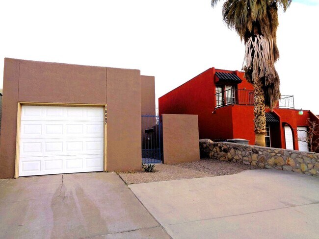 Building Photo - 10405 Ashwood Dr