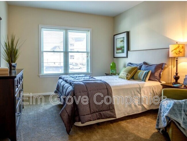 Building Photo - 191 Beach Rd