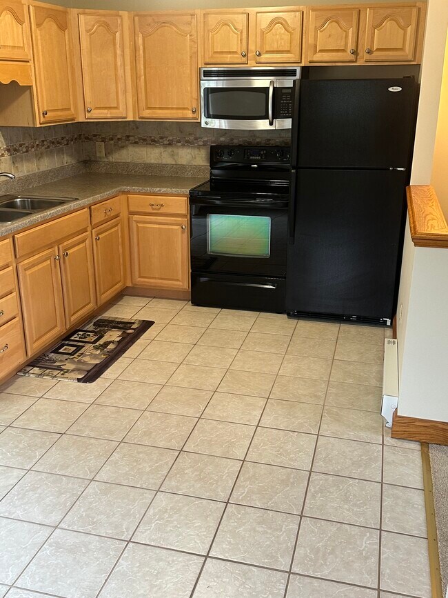 Building Photo - 1085 County Road 4