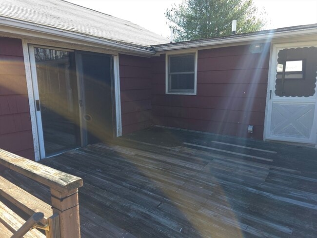 Building Photo - 3 Jacobson Dr