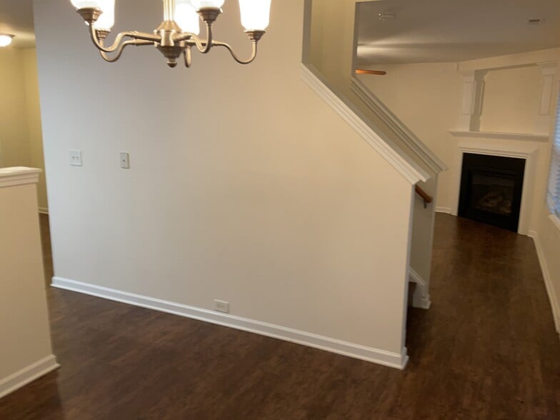 Building Photo - 7005 Sunman Rd