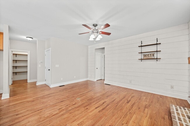 Building Photo - 521 Wooded Mountain Trail