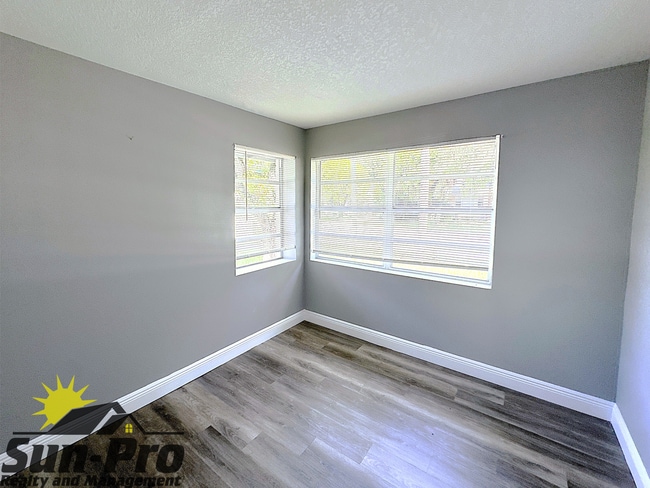 Building Photo - 723 Madison Ave