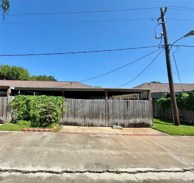 Building Photo - 7449 Cook Rd