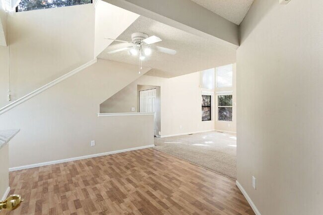 Building Photo - Updated 3-Bedroom Condo with Granite Kitchen in Low-Maintenance Community