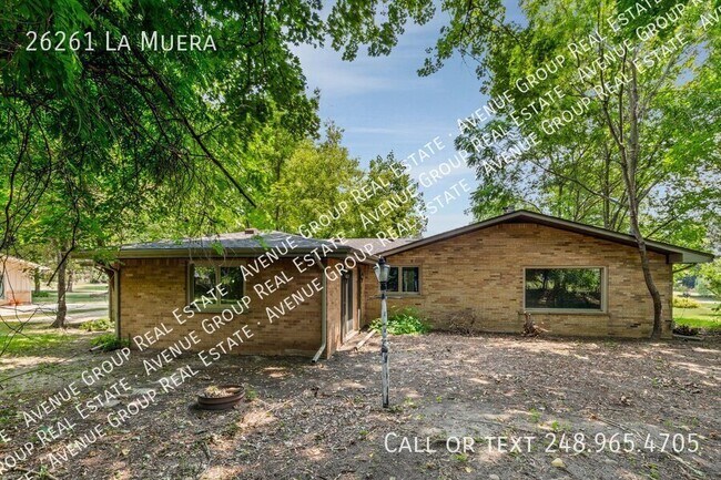 Building Photo - 26261 La Muera St