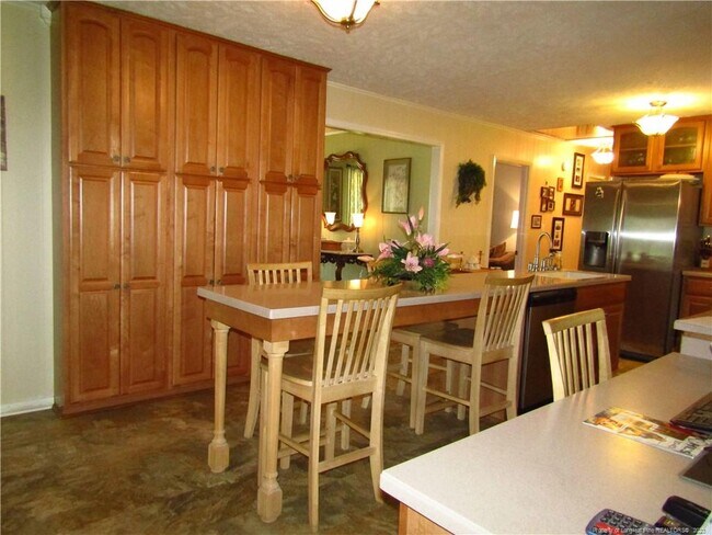 Building Photo - 531 Dewitt Williams Rd