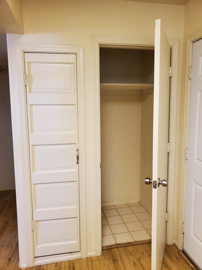 Storage Cabinets - 2101 W H St