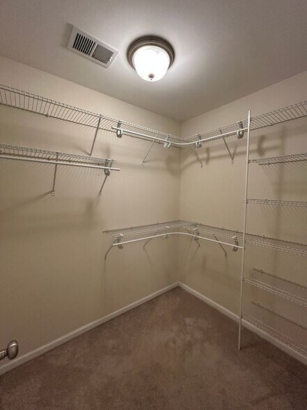 Building Photo - 224 Jackstay Ct